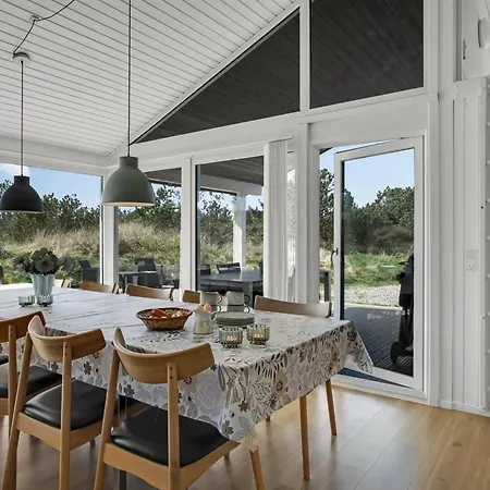 Holiday home Annlisa *