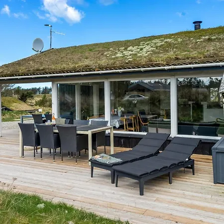 Holiday home Annlisa *