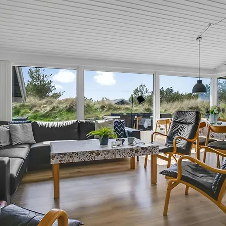 Ferienhaus Annlisa - 1km From The Sea By Interhome
